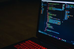 【CSSで重なり順を指定するには？】z-indexで重なり順を指定しよう！